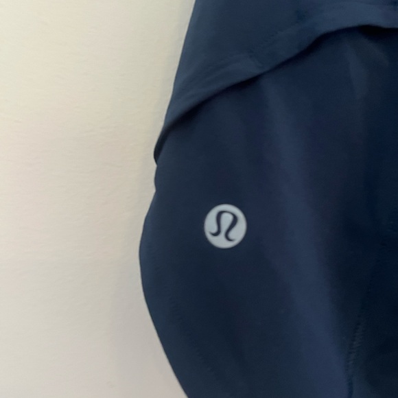 Lululemon speed up Women's Navy Shorts - Picture 11 of 14